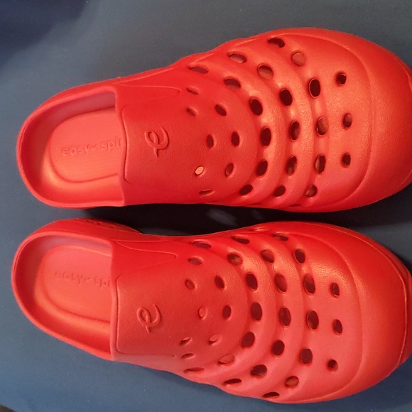Easy Spirit Travel clogs red size 11M - Picture 1 of 3